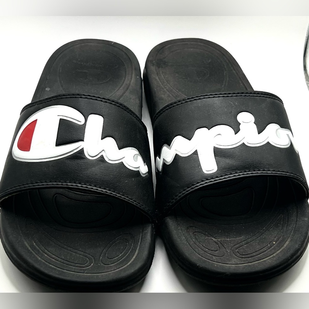 😎LAST CHANCE! $5/OR OFFERS CONSIDERED!💋 Champion Black Slides with White Logo